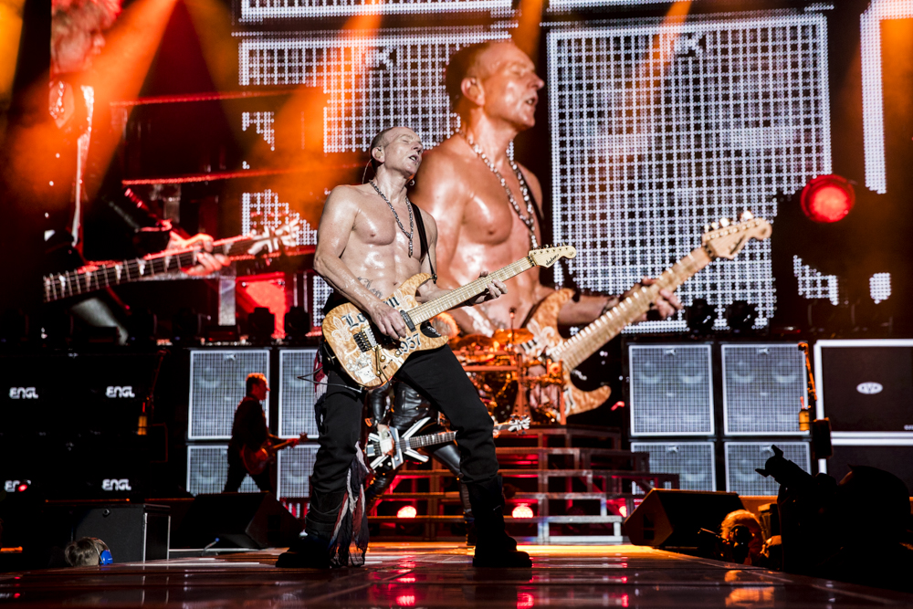 091615_01_defleppard_sunnymartini_054