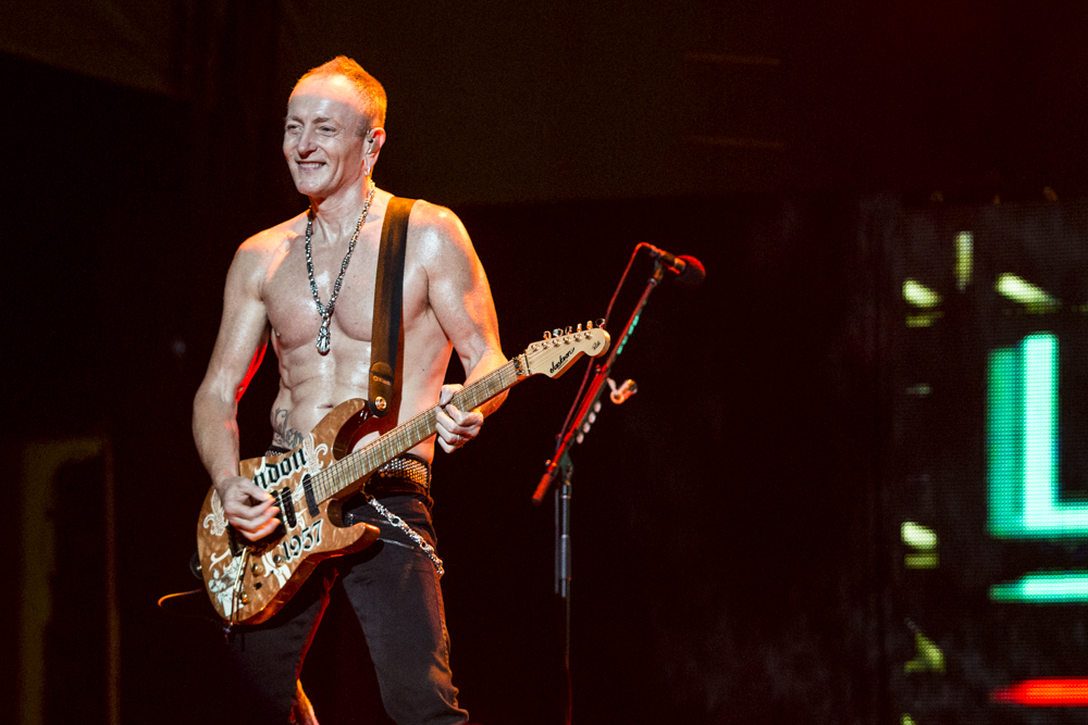 091615_01_defleppard_sunnymartini_139