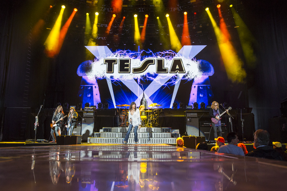 091615_03_tesla_sunnymartini_063