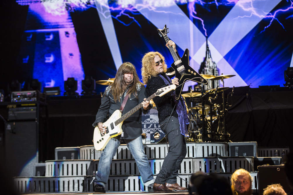 091615_03_tesla_sunnymartini_194