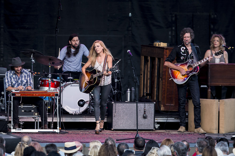 Sheryl Crow: The Queen Of Staycation - Seattle Music News