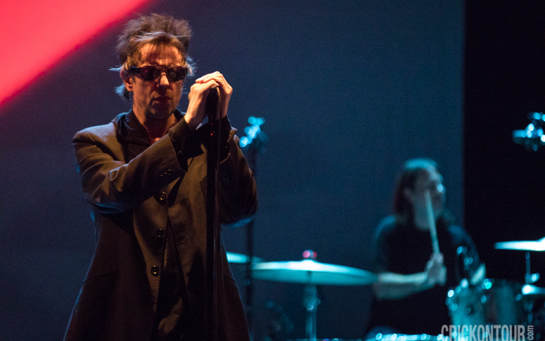 Echo & the Bunnymen Revel in The Dark