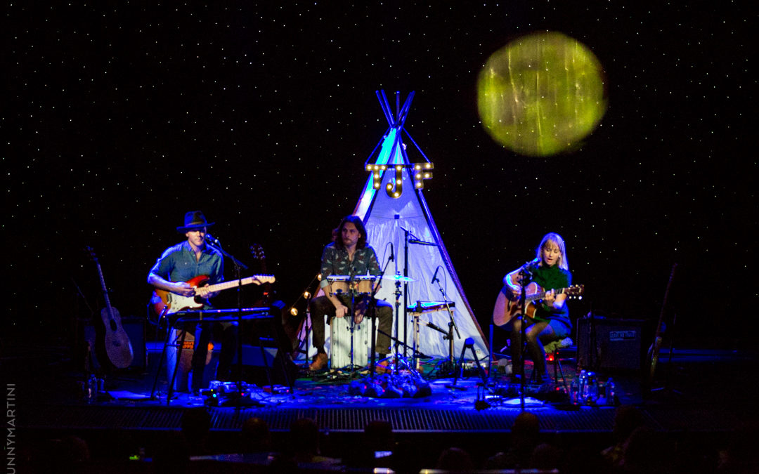The Joy Formidable’s Intricately Intimate Acoustic Tour