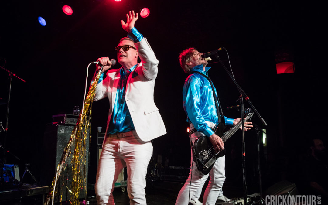 Me First & The Gimme Gimmes Get Help